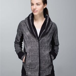 Lululemon To Class Jacket
Burlap Texture Black Dune / Black